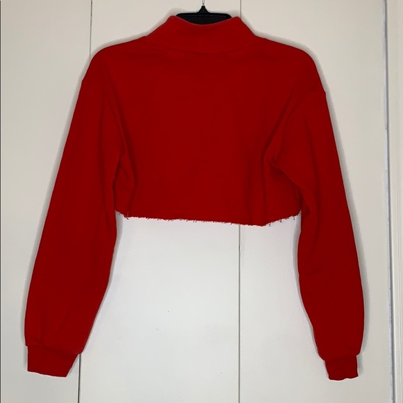 Red rose cropped sweatshirt - Picture 2 of 3